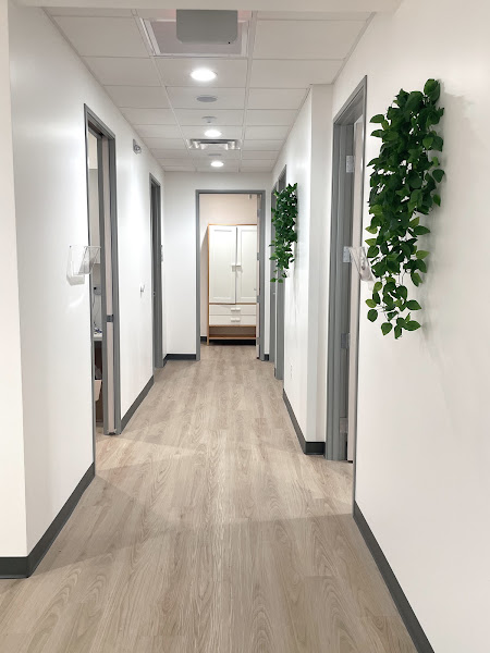 La Clinica Natural - Phoenix 4