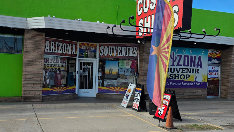 Eyeconic Arizona Souvenir Shop 4
