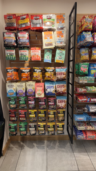 Travel Traders gift shop 3