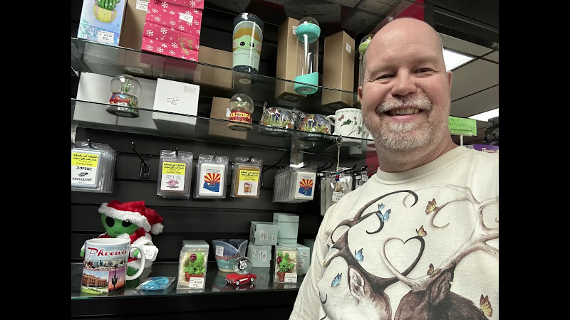 Whozitz and Whatzitz Unique Gifts and Souvenirs 3