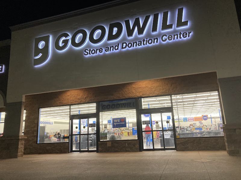 48th St & Ray Goodwill Retail Store and Donations Center
