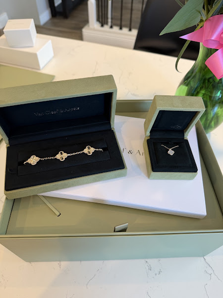 Van Cleef & Arpels (Scottsdale - Neiman Marcus) 5