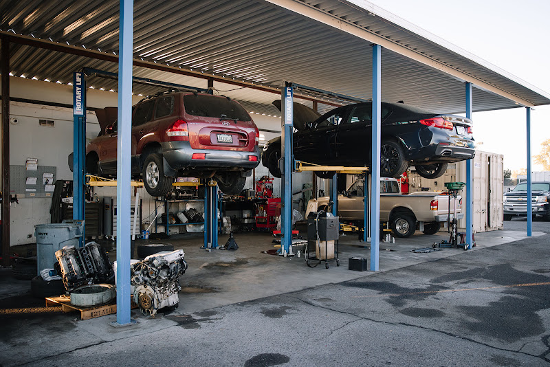 Thunderbird Automotive Specialists 5