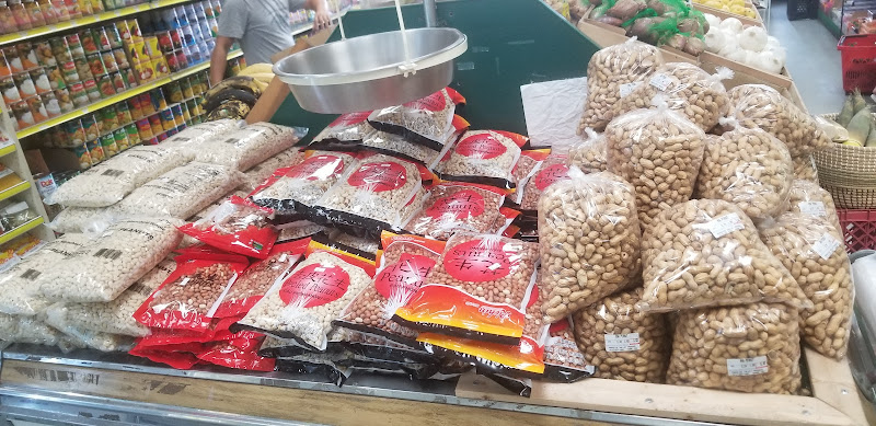 Paradise Valley Produce & Grocery Market 4