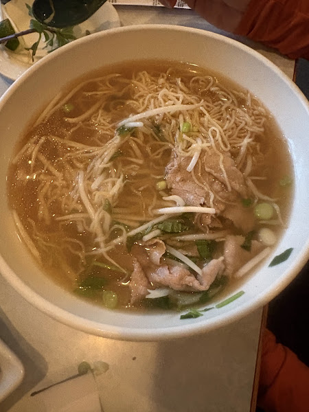 Phở Lemongrass 5