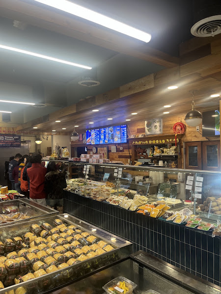 Bánh Mì Ba Lẹ & Bakery 4