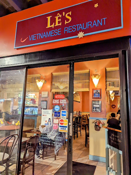 Le’s Vietnamese Restaurant 2