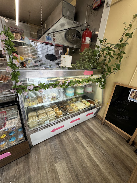 Caramelo Bakery & Cafe 5