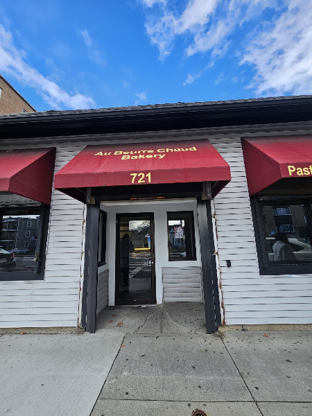 Au Beurre Chaud Bakery