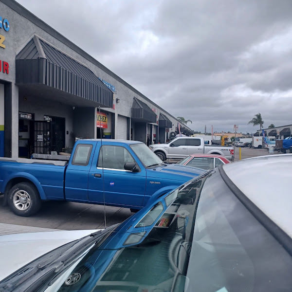 El Argentino Sanchez Auto Repair