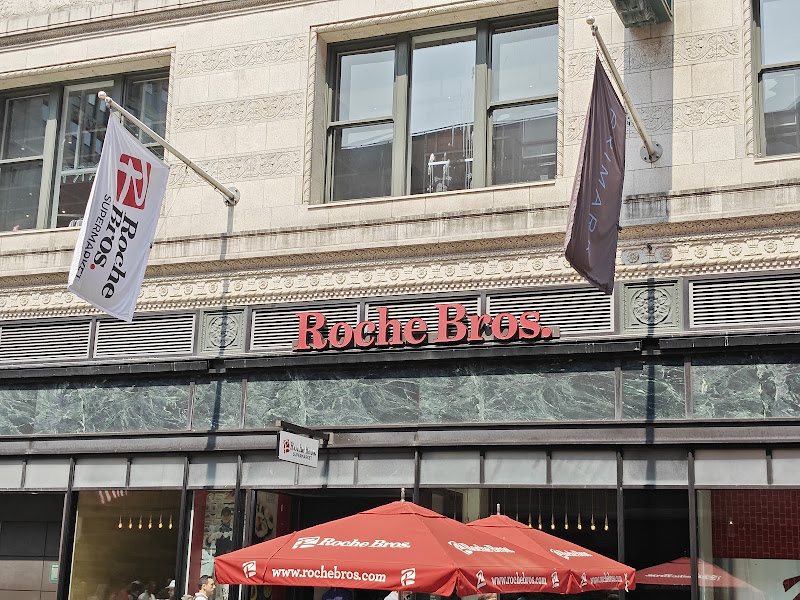 Roche Bros. Downtown Crossing 2