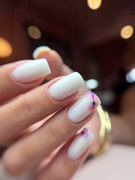 She She Beauty-Nail & Lash Studio 4
