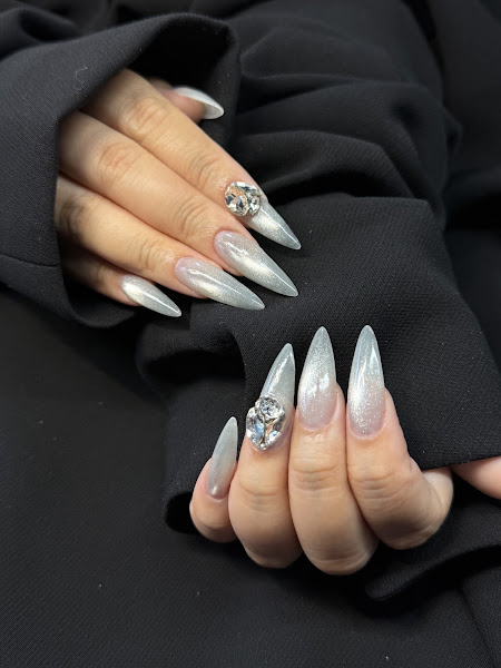 Miss Rainbow Nails Lounge