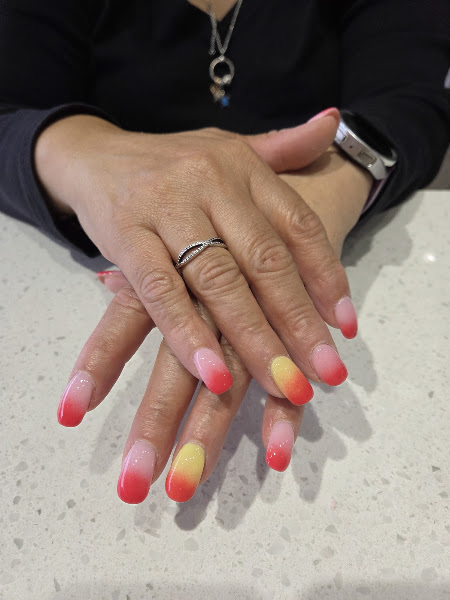 Elegant Nails & Spa 2