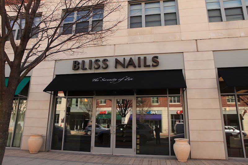 Bliss Nails Station Landing