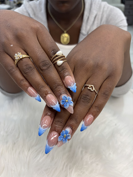 River Nails Bar 5