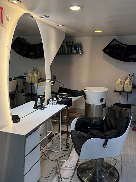 Le's Salon & Beauty 5