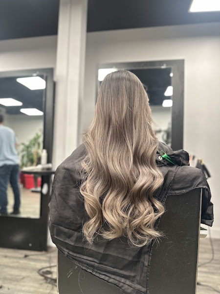 Thy Hair Salon 4