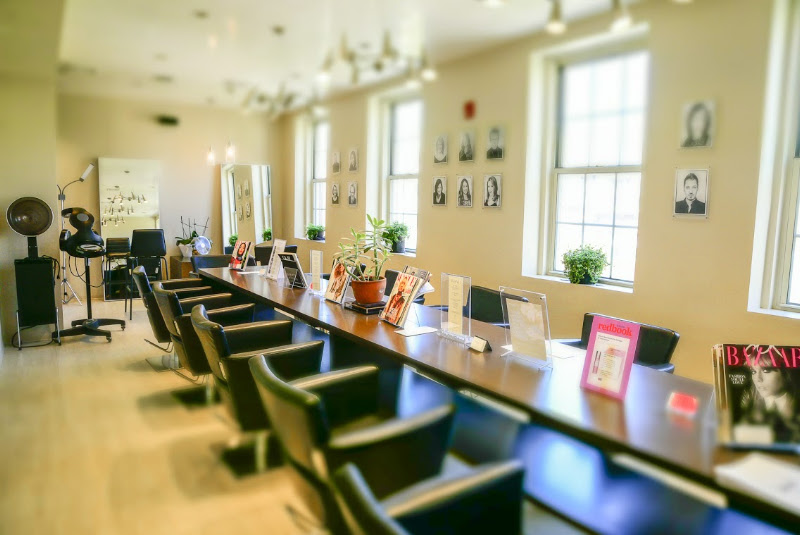 Avanti Salon 2
