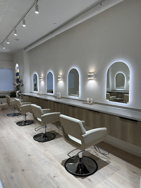 Salon Hue Boston 5