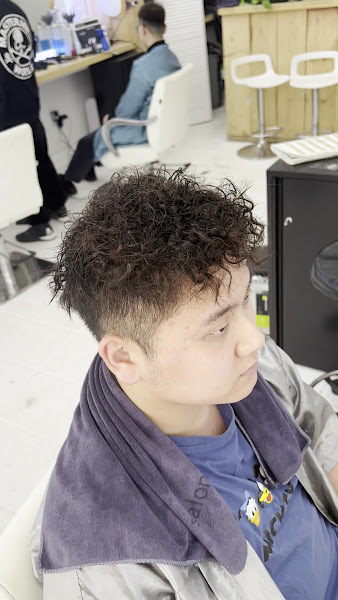 MK2 Hair Salon 3