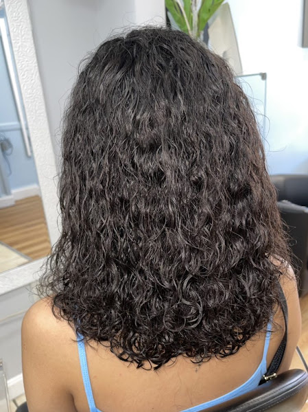 Tina's Hair Salon 3