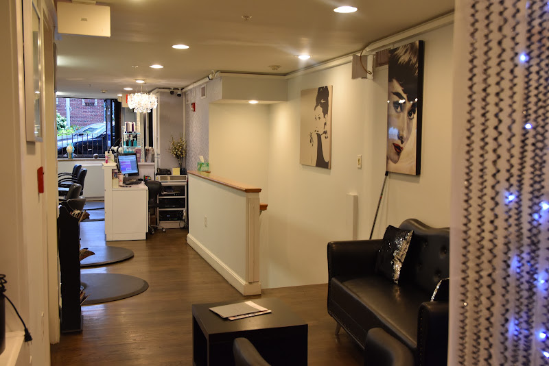 Del Ara Salon 5