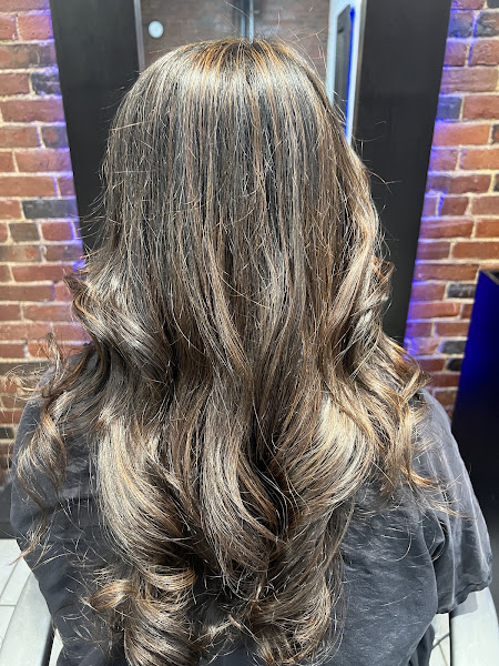 Highlight Salon 5