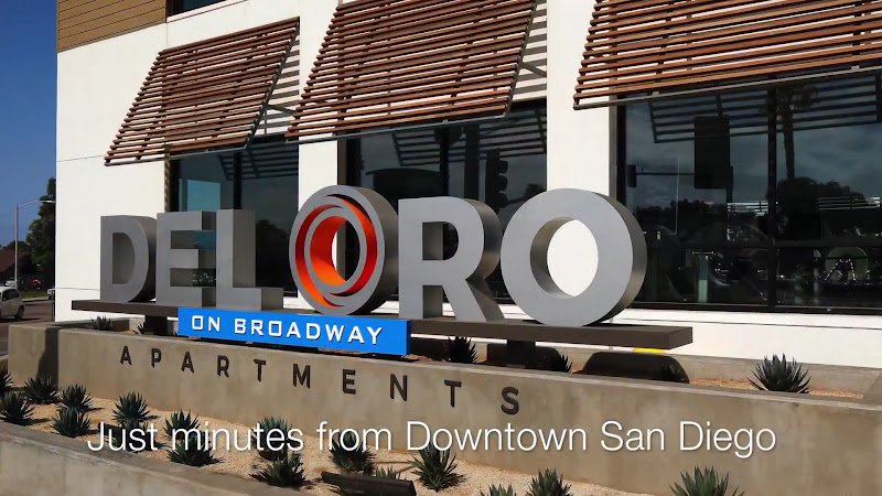 Del Oro On Broadway 2