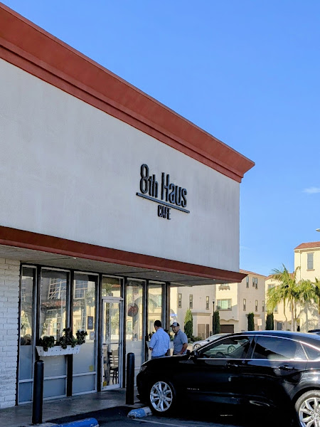 8th Haus Cafe