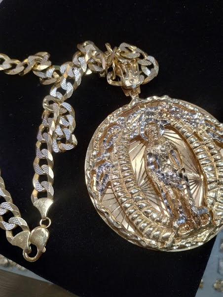 Golden Jewelry 3
