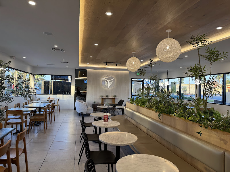 Da Vien Coffee (Drive-thru) 5
