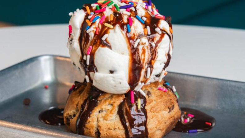 Ninety's Dessert Bar 4