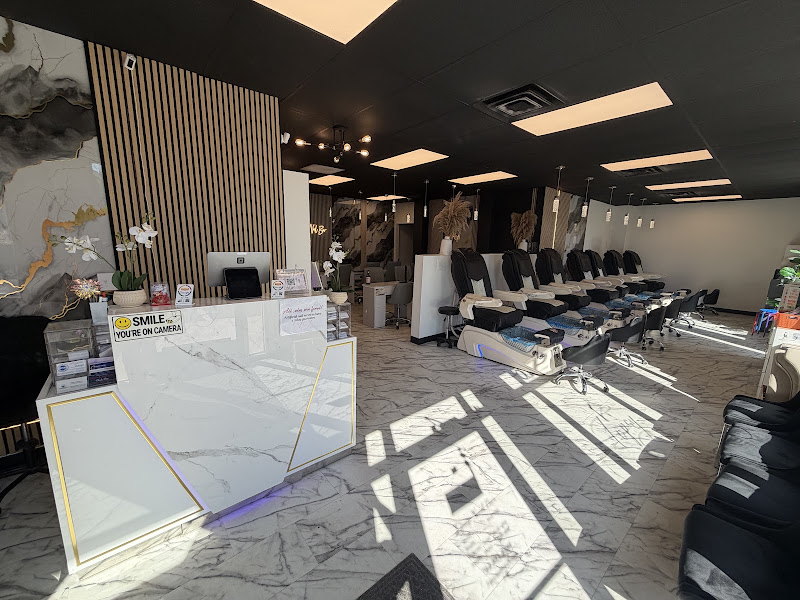 Tipsy Nail Bar 2