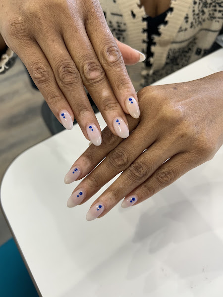 Tipsy Nail Bar 5