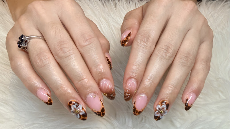The Best Nail Bar
