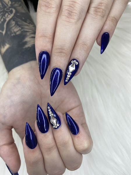 CRYSTAL NAIL BAR 5