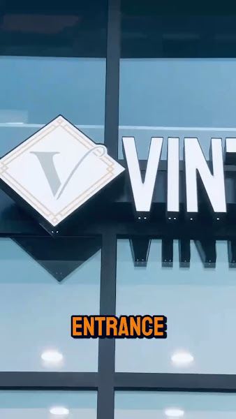 Vintage Nail Bar 3