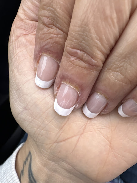 Elegant Nails Waxing Spa 3