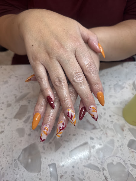 NP NAILS SPA 5