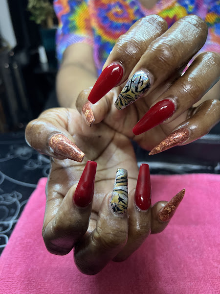 QueenDeeDesigns Men's Hair&Nails 4
