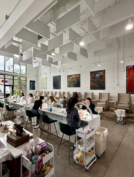 Bisou Nail Boutique 3