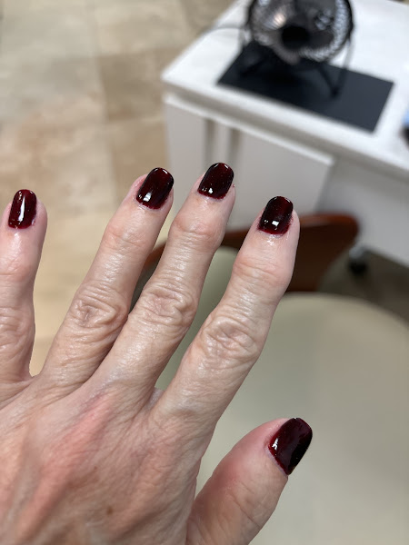 V Refine Nails 3