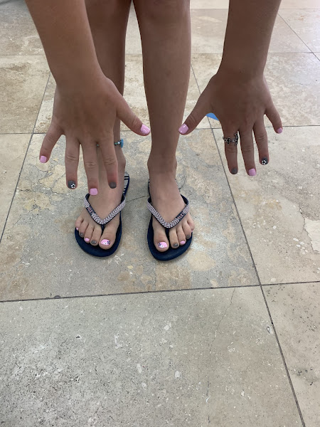 V Refine Nails 5
