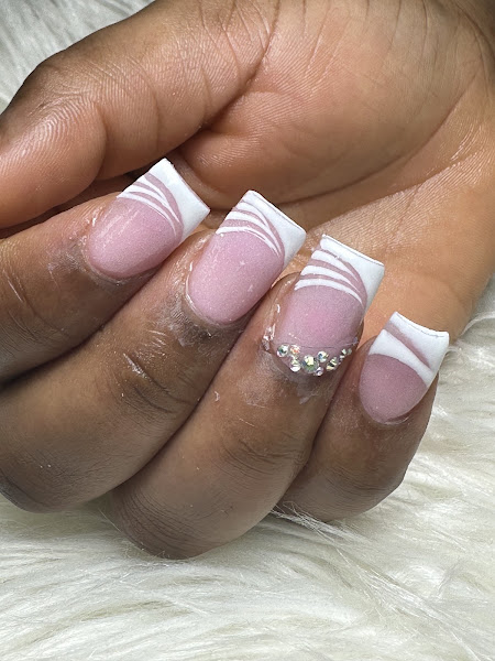 T&Q Nail 3