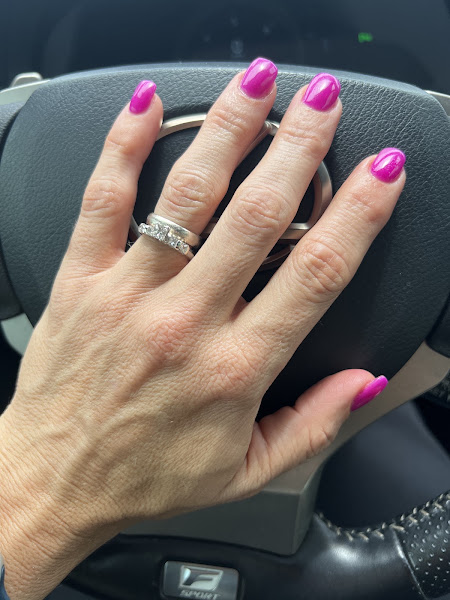 Glow Nail Spa 5