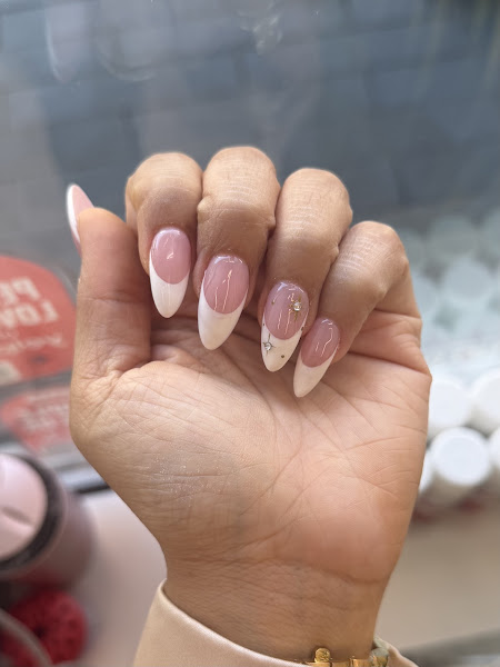 Jolie Boutique Salon 4