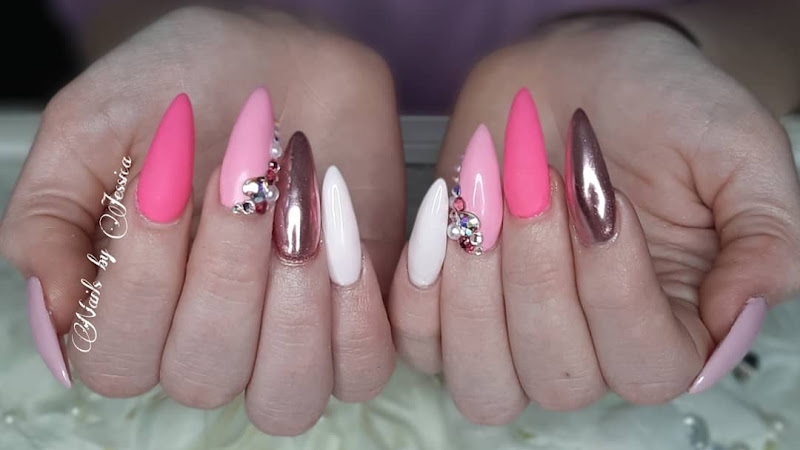 Pretty N Pink Nail Studios, LLC 2