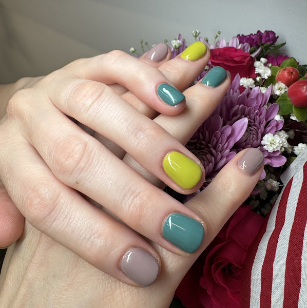 28 Nail Room 4