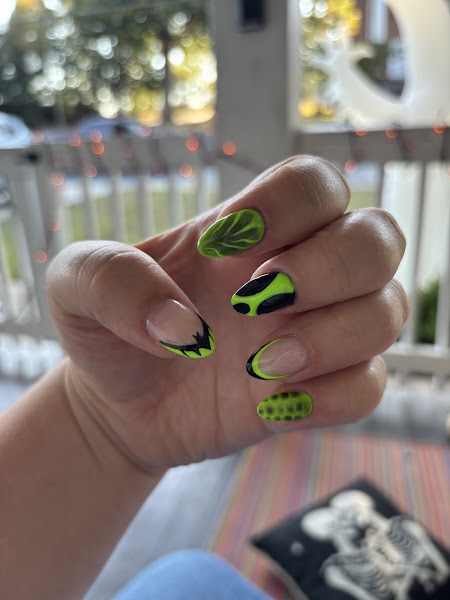 Nirvana Nails 3